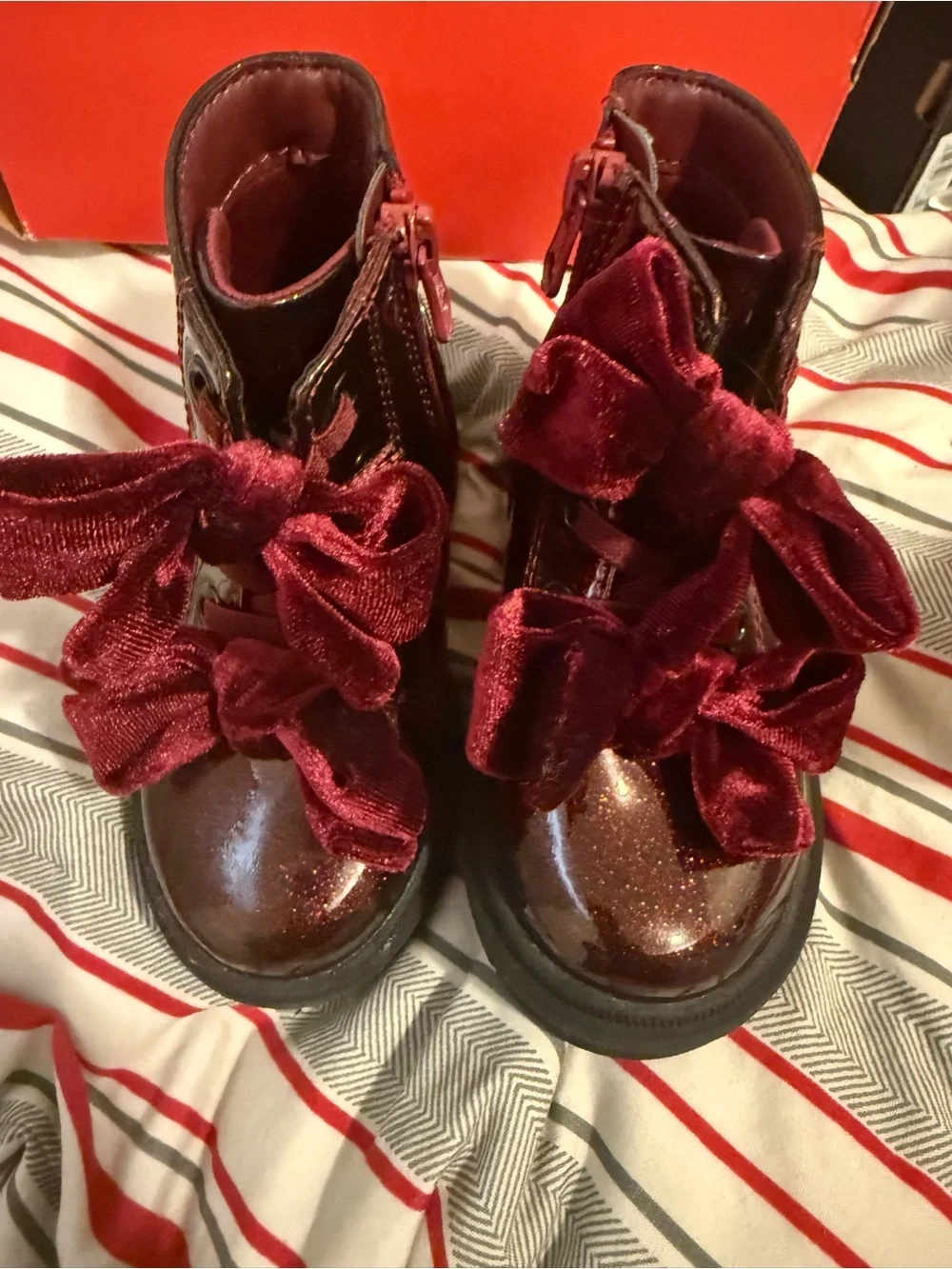 Cat & Jack Girls Glossy Burgundy Ankle Boots with Velvet Bows